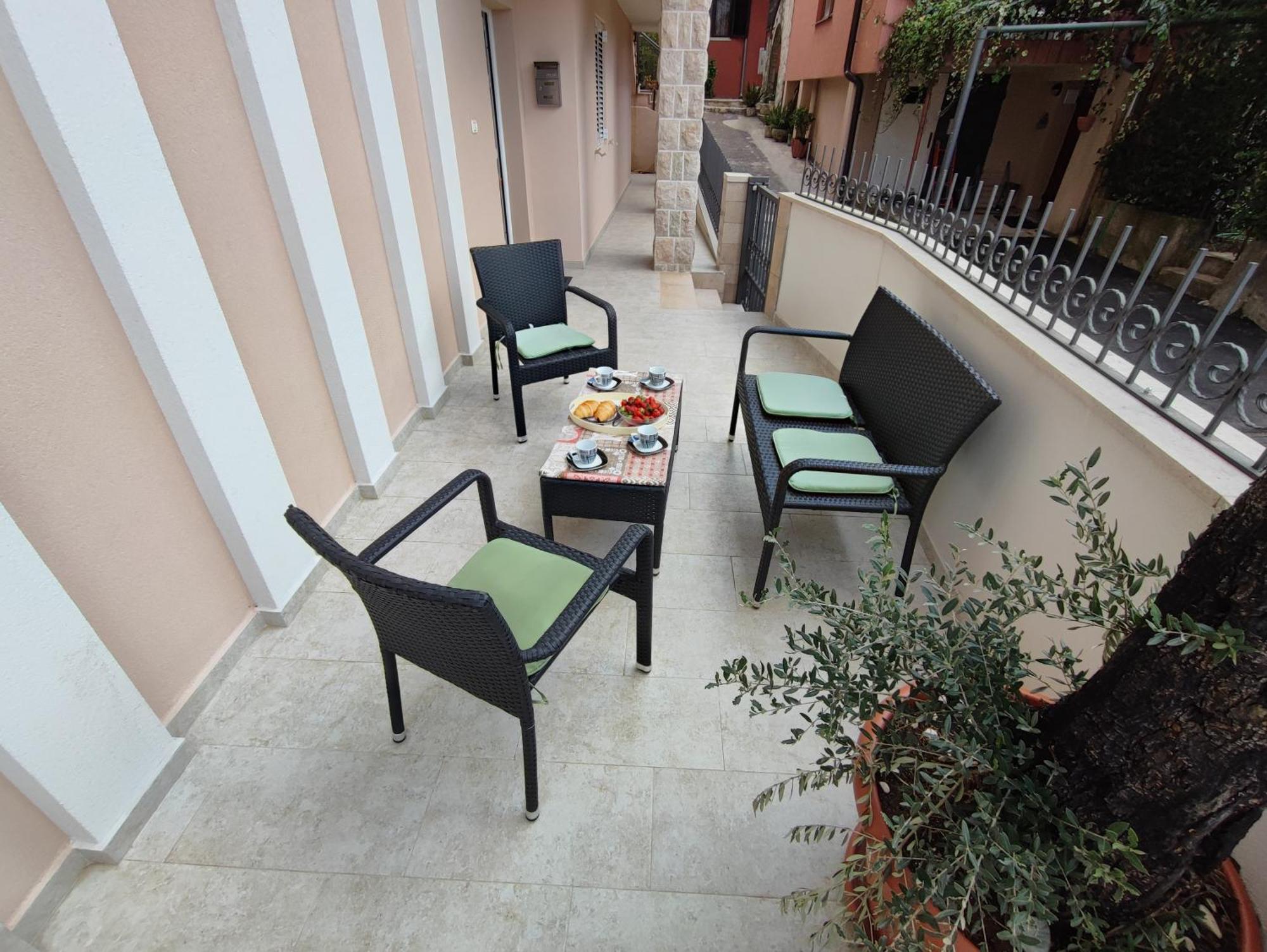 Villa Vista Real Kotor Rum bild