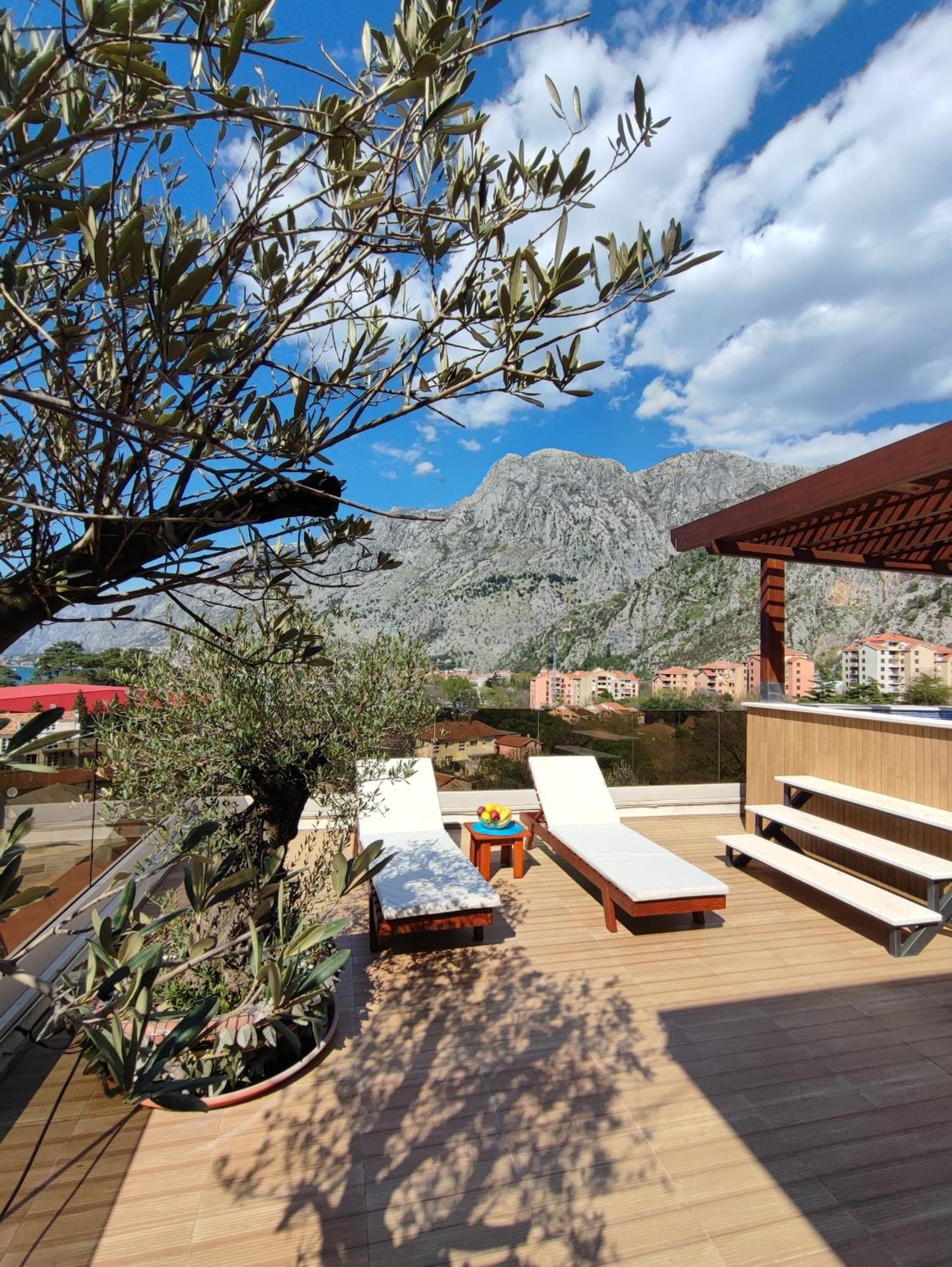 Villa Vista Real Kotor Rum bild